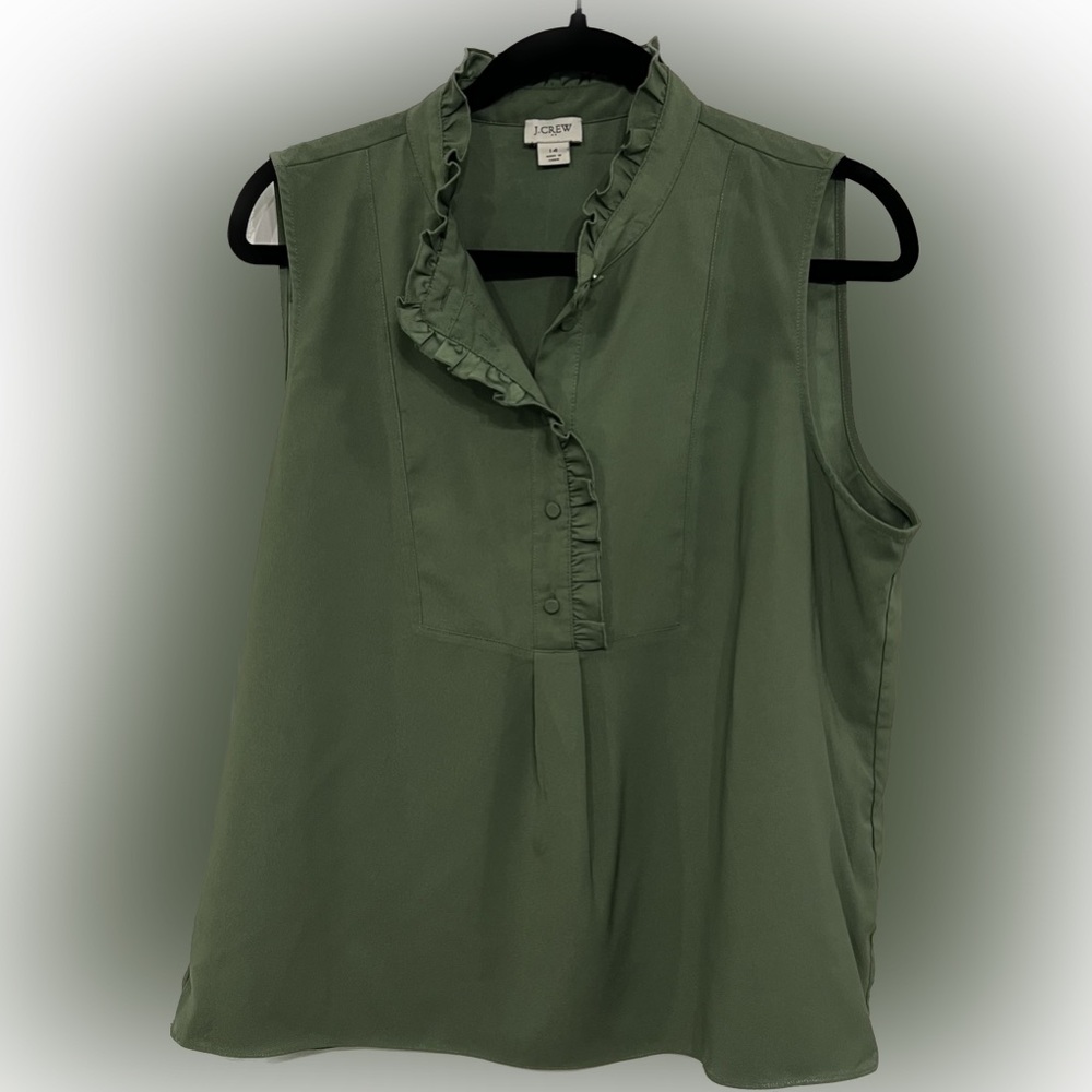 J Crew factory sleeveless blouse with ruffle front button collar, size 14